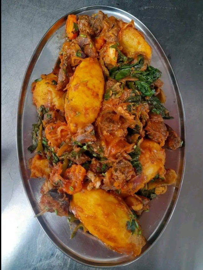 Potato stew and vegetables